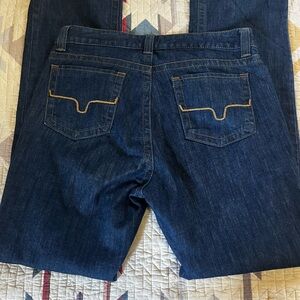 Kimes “Betty” style